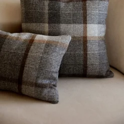 Checked Collection | Uldpude | Dobbeltsidet | 34x52 cm