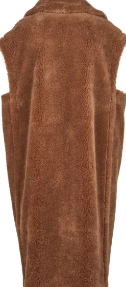 Courtney Vest