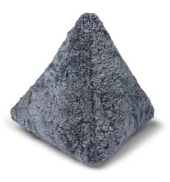 Hematite pude | Korthåret | New Zealand | 35x35x35 cm