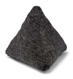 Hematite pude | Korthåret | New Zealand | 35x35x35 cm