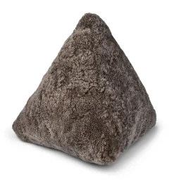 Hematite pude | Korthåret | New Zealand | 35x35x35 cm