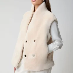 Lorena Vest