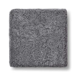 Puf | Korthåret | New Zealand | 40x40x13 cm