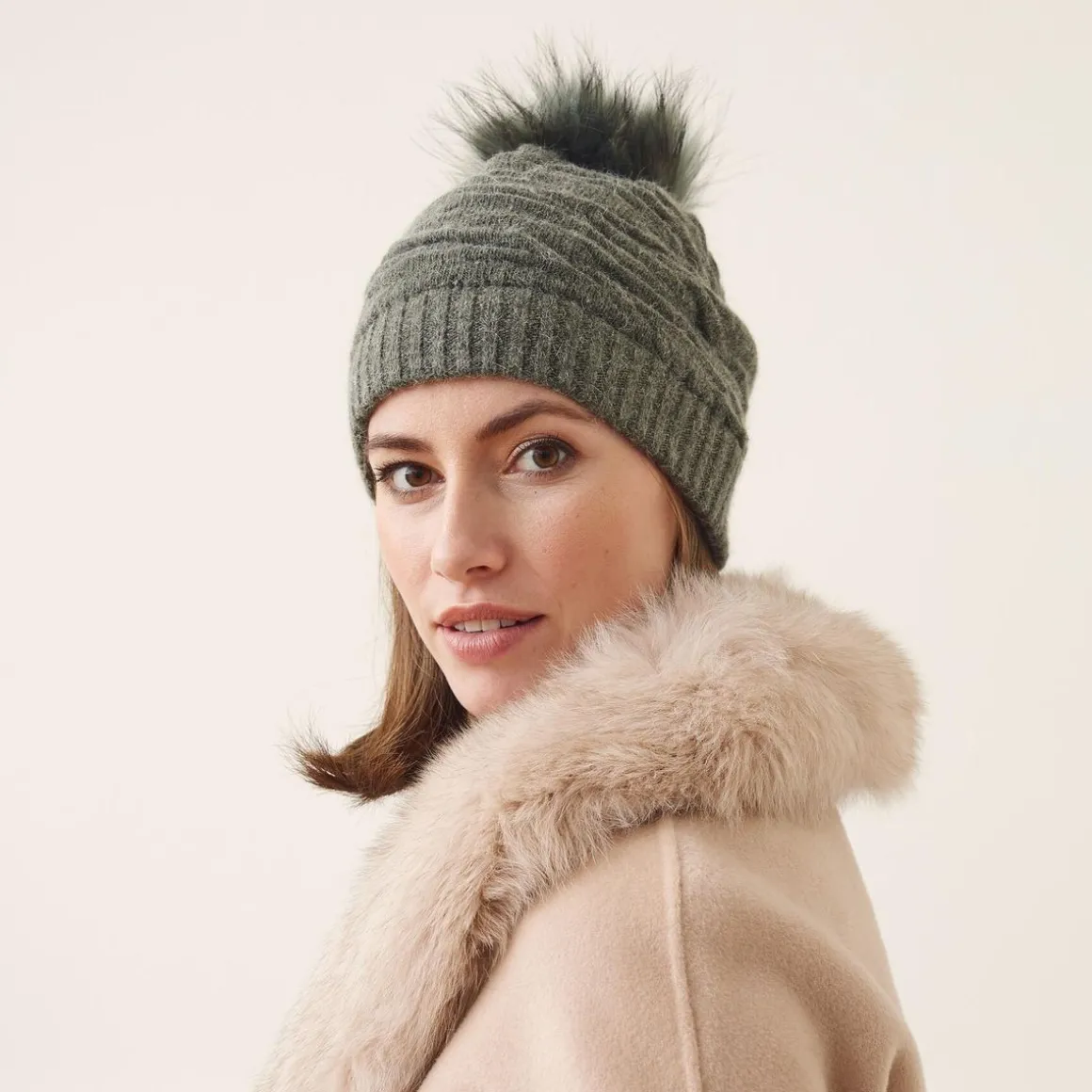 Sidse Hat